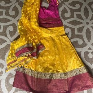 Indian Lehenga Blouse & Chunni Kids Size 8-11 yrs Pink & Yellow Diwali Wedding